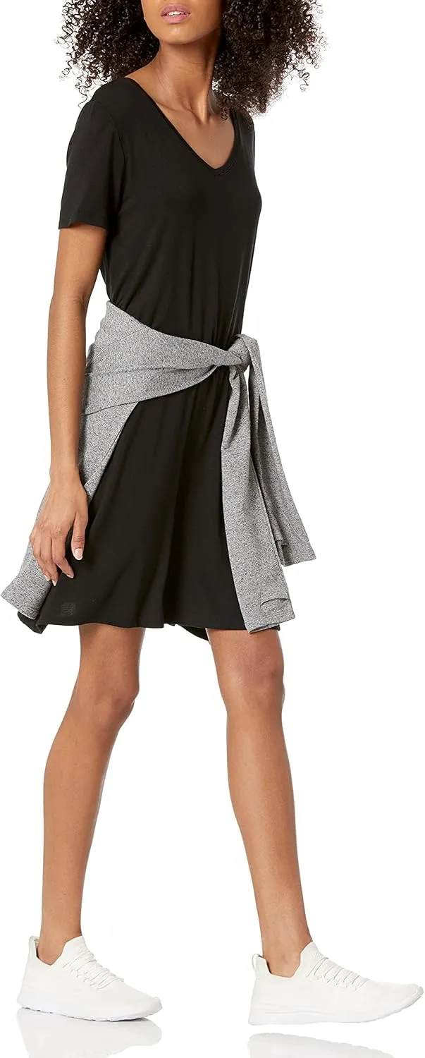 Amazon Essentials Women's Regular Short-Sleeve V-Neck Swing Dress
