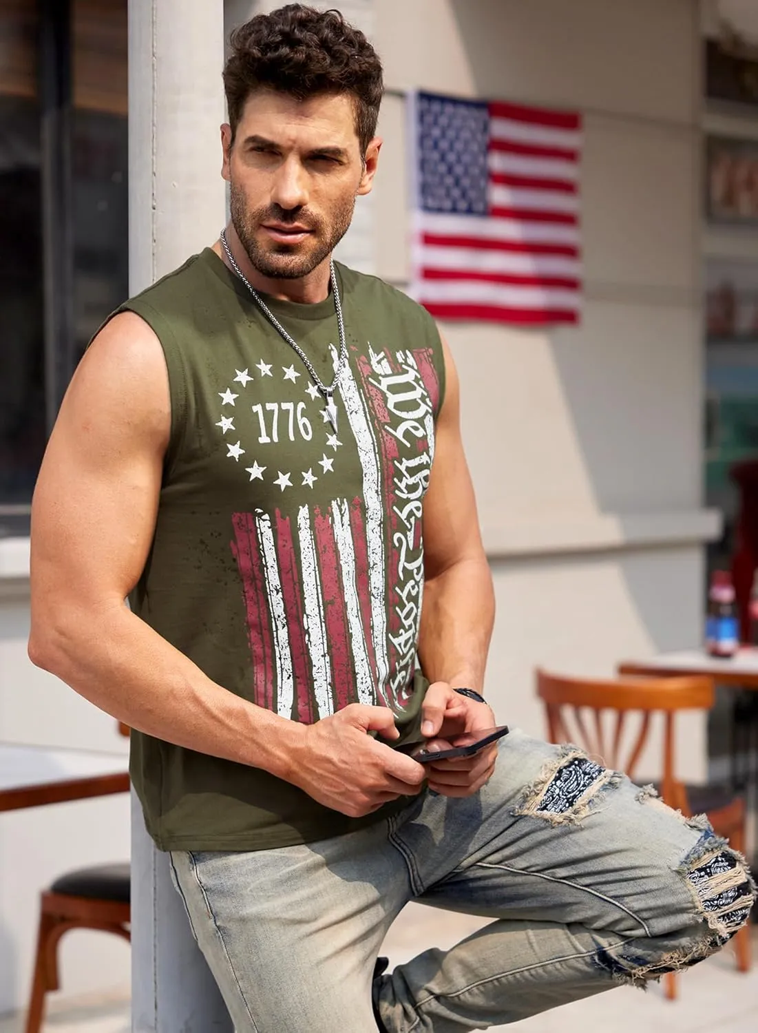 Mainfini Men's Muscle Tank Tops Sleeveless Tee Shirts American Flag Graphic Gym Workout USA Tank (S-3XL)