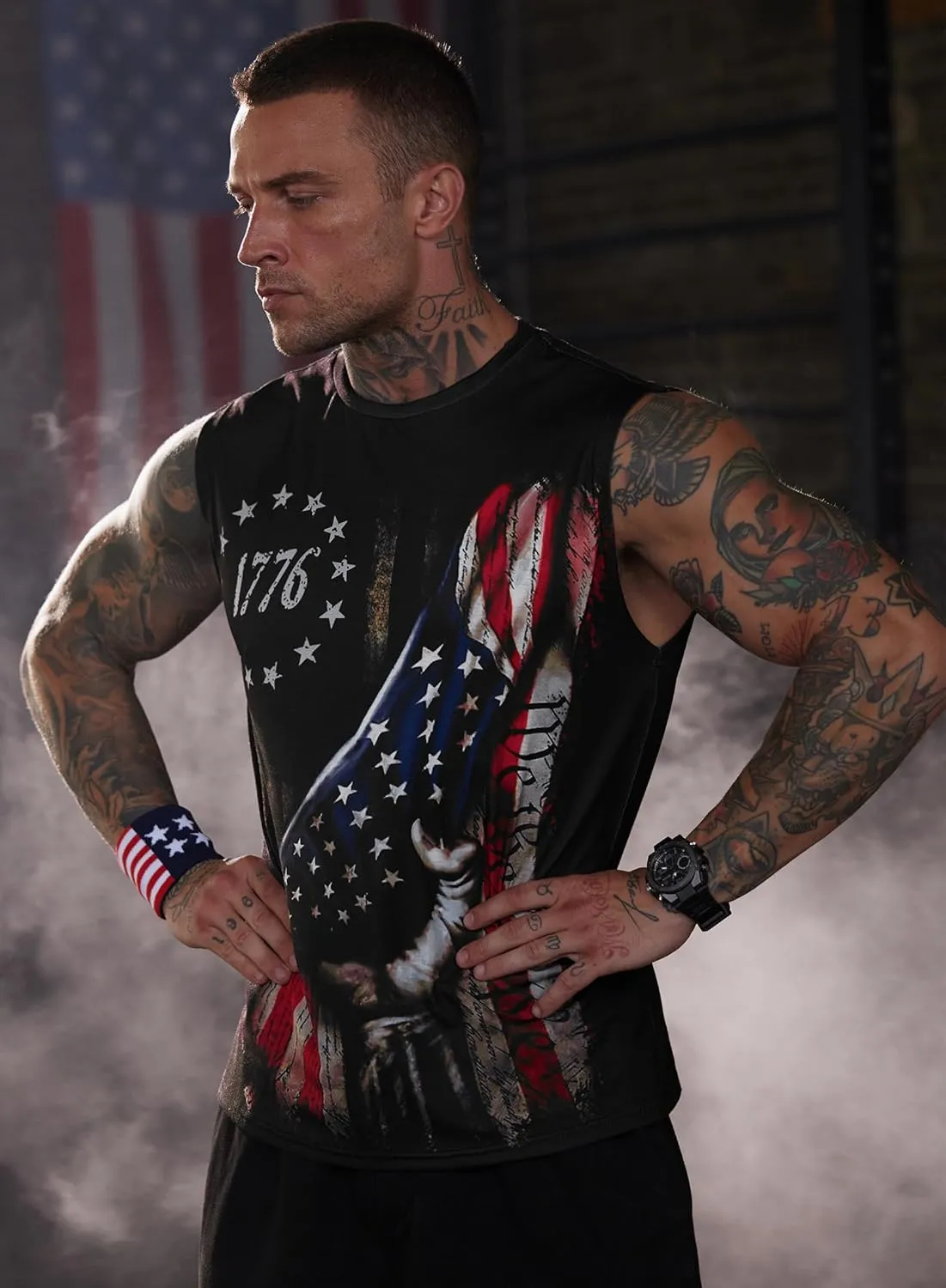 Mainfini Men's Muscle Tank Tops Sleeveless Tee Shirts American Flag Graphic Gym Workout USA Tank (S-3XL)