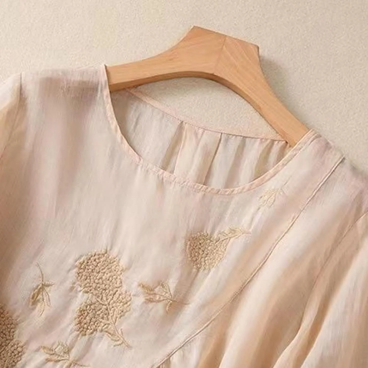 Womens Linen Shirts V-Neck Embroidery Blouse Floral 2025 Summer Tee Shirts Short Sleeve Loose T Shirts