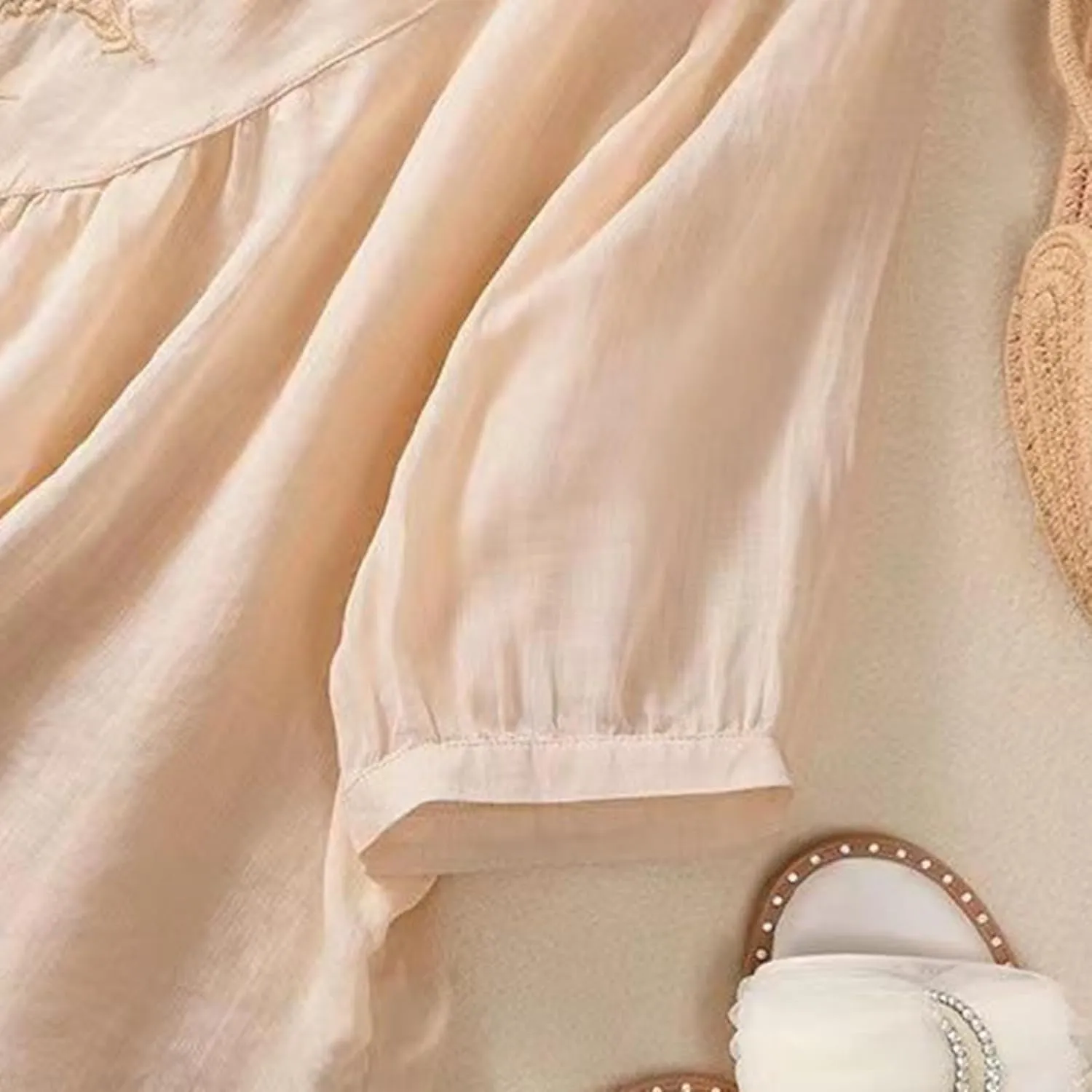 Womens Linen Shirts V-Neck Embroidery Blouse Floral 2025 Summer Tee Shirts Short Sleeve Loose T Shirts
